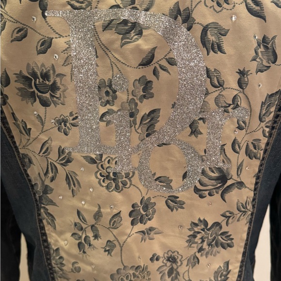 Embellished Denim Jacket with Floral Accents - Picture 4 of 5